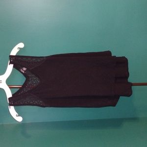 Rue 21 flowy tank with lace